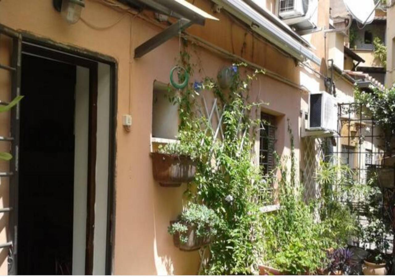 Independent With Garden Heart Of Trastevere John Cabot Rome Exterior photo